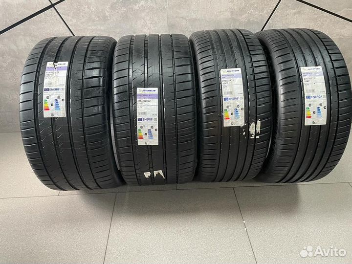 Michelin Pilot Sport 4 S 315/30 R22 и 275/35 R22 106Y