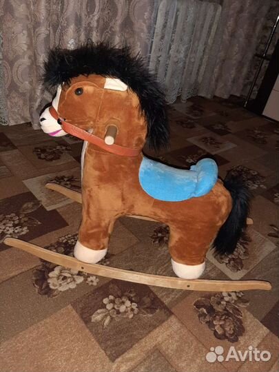 Детская качалка лошадь