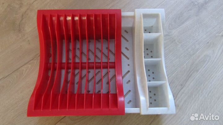 Подставка для тарелок, столовых приборов