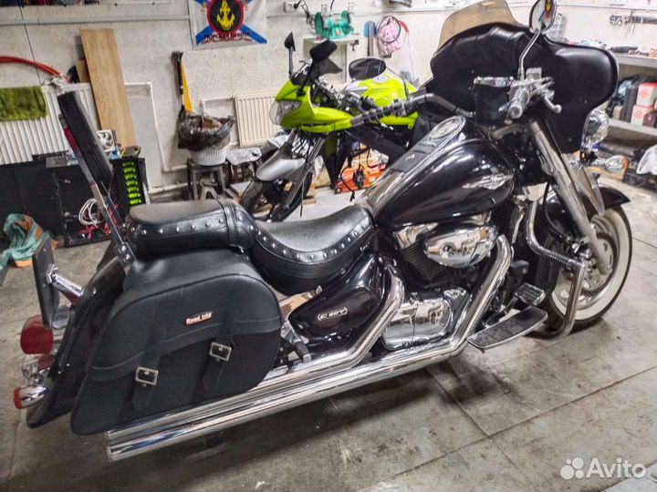 Suzuki boulevard c90