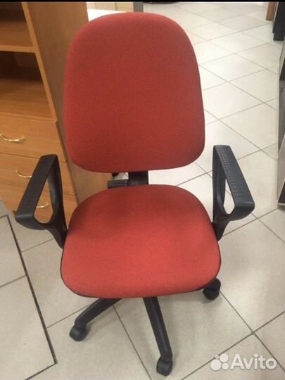 Компьютерное кресло новое