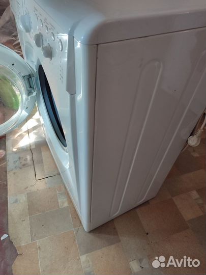 Стиральная машина indesit 5кг