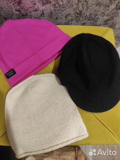 Шапки женские новые