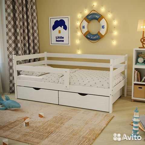 Детская кровать из массива