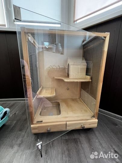 Витрина для шиншилл