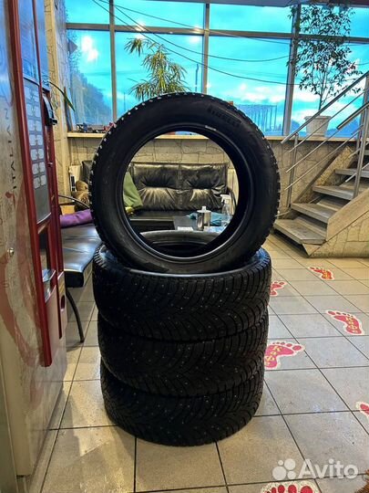 Pirelli Scorpion Ice Zero 2 225/55 R19