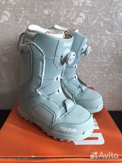 Сноубордические ботинки раз 36,5