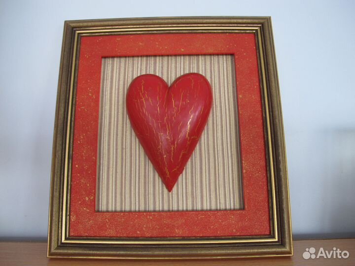 Статуэтки, сувениры