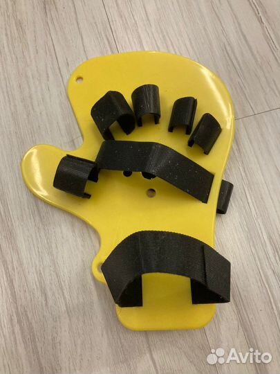 Для поддержание руки после инсульта