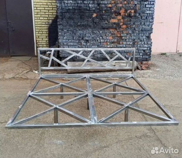 Кровать лофт с прочным каркасом