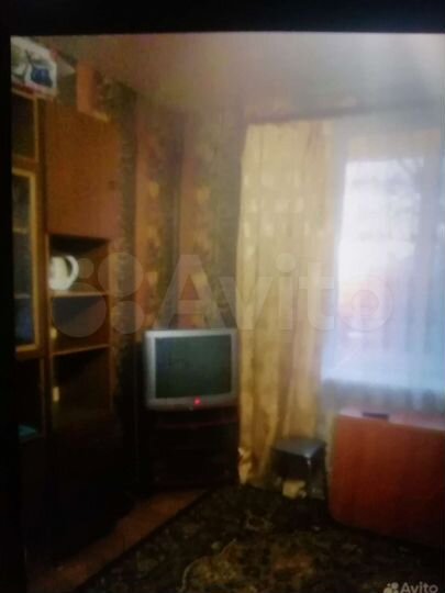 Комната 17 м² в 4-к., 1/2 эт.