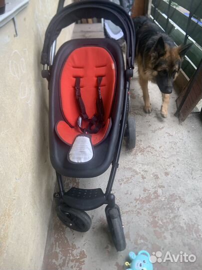 Прогулочная коляска