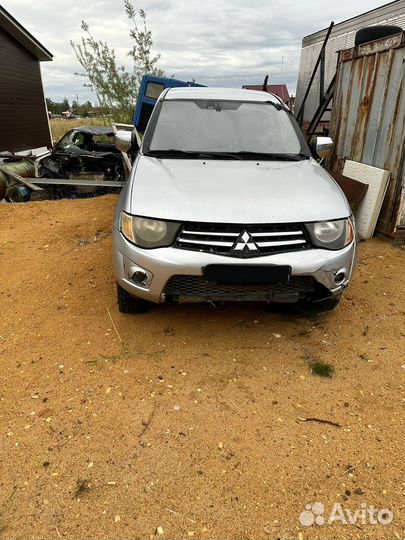 Mitsubishi L200 2.5 МТ, 2010, 300 000 км