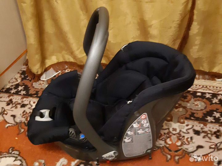 Атомобильное кресло (люлька)