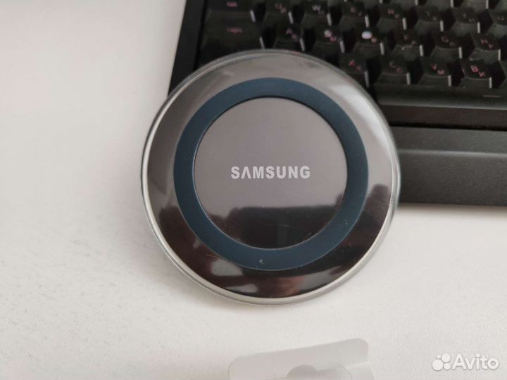 Беспроводная зарядка Samsung