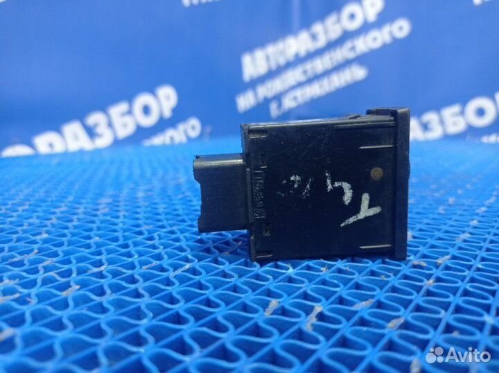 Кнопка освещения панели приборов Chery Tiggo T11