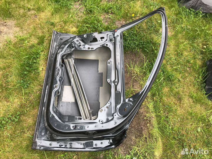 Передняя левая дверь BMW 7 G11 темно серая