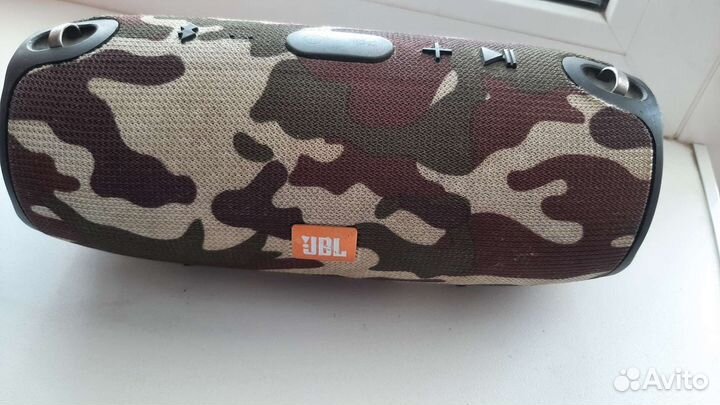 Блютуз колонка JBL