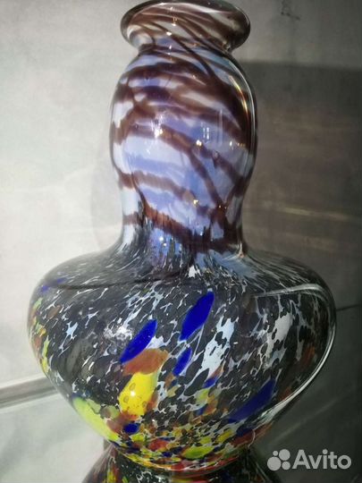 Вазы из цветного гутного стекла