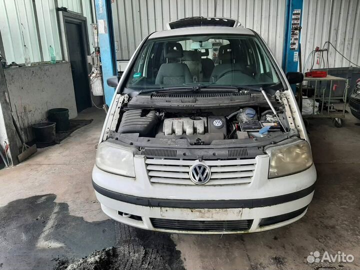 Петля для Volkswagen Sharan 1