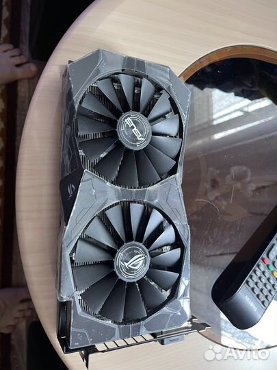 Видеокарта asus radeon strix RX570 4gb