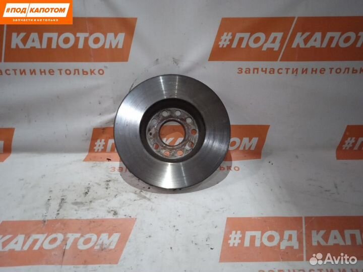 Диск тормозной передний Volkswagen Golf 5 2009