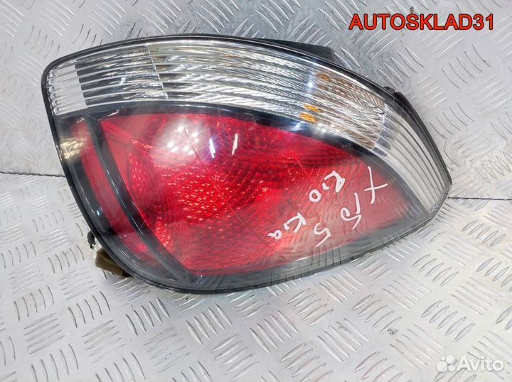 Фонарь задний правый Kia Rio 2 924021G210