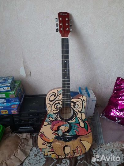 Акустическая гитара