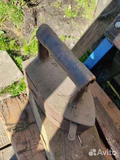 Утюг чугунный старинный