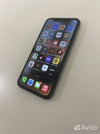 iPhone X, 64 ГБ