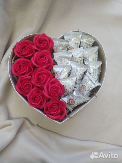 Коробка подарочная