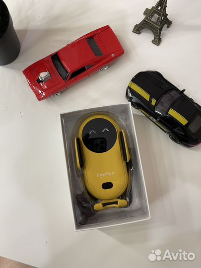 Держатель для телефона в машину