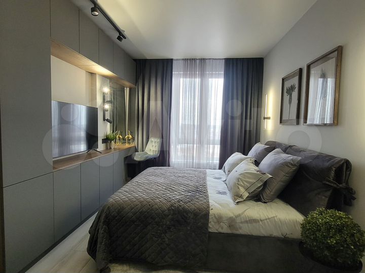 2-к. квартира, 77,5 м², 17/25 эт.