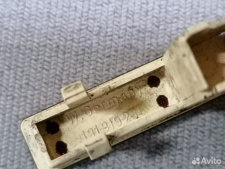 Датчик стояночного тормоза VW Golf II 1985