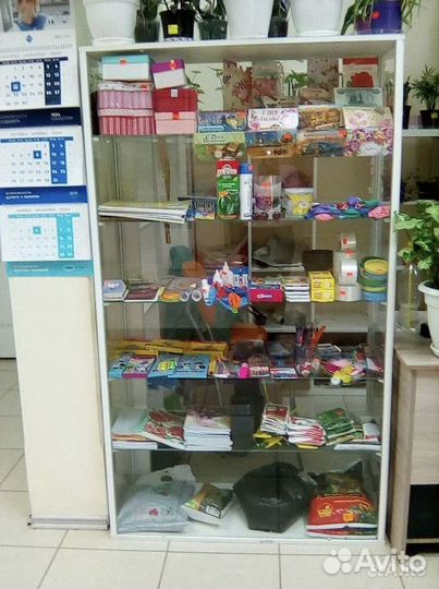 Стеллаж стеклянный бу