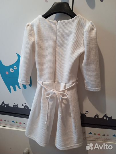 Платье для девочки 122- 128 белое