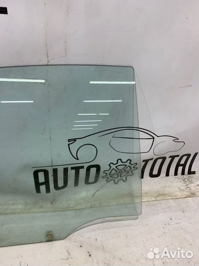 Стекло заднее правое Chevrolet Lacetti F14D3 2009