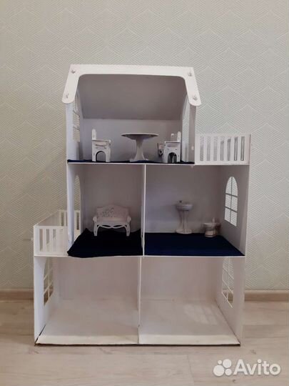 Домик кукольный