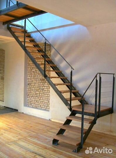 Перила деревянные с монтажем