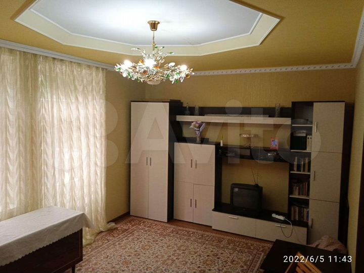 2-к. квартира, 54 м², 4/4 эт.