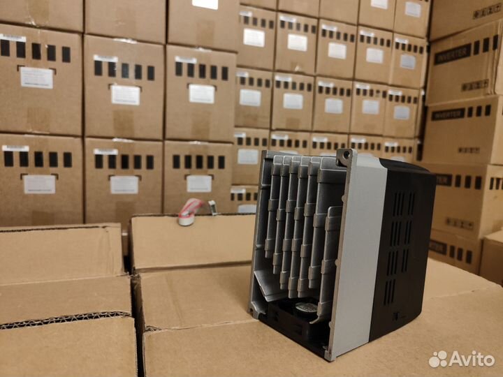 Преобразователь частоты М372Т2В-150 3.7кВт 220В