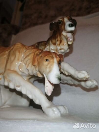 Статуэтка Бегущие борзые Германия