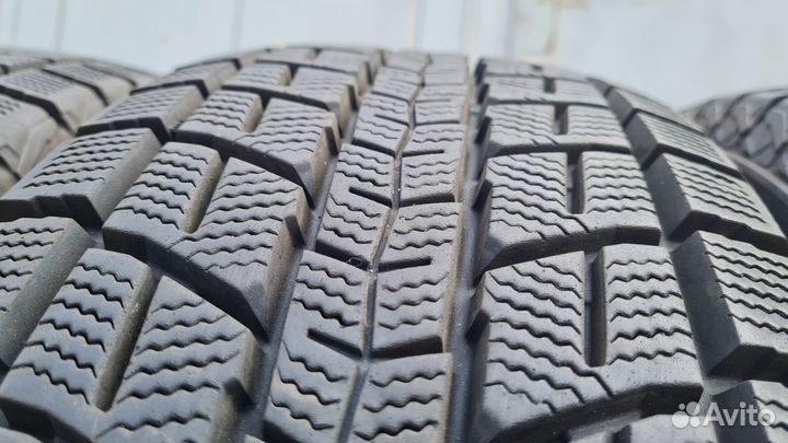 Dunlop Winter Maxx SJ8 225/65 R17 102Q