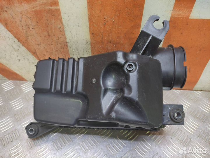 Корпус воздушного фильтра Hyundai Solaris 2