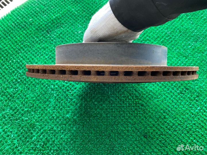 Диск тормозной зад. Infiniti Qx56, Qx80