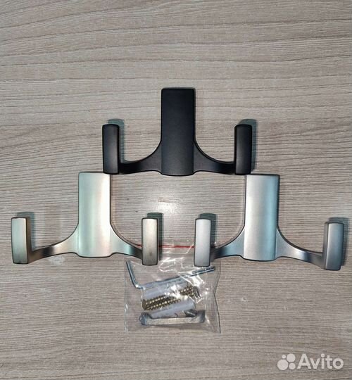 Крючок мебельный