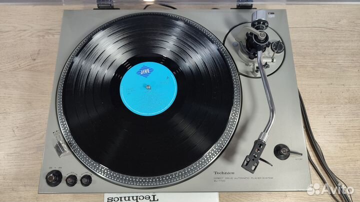 Проигрыватель винила Technics SL-1700. Made Japan