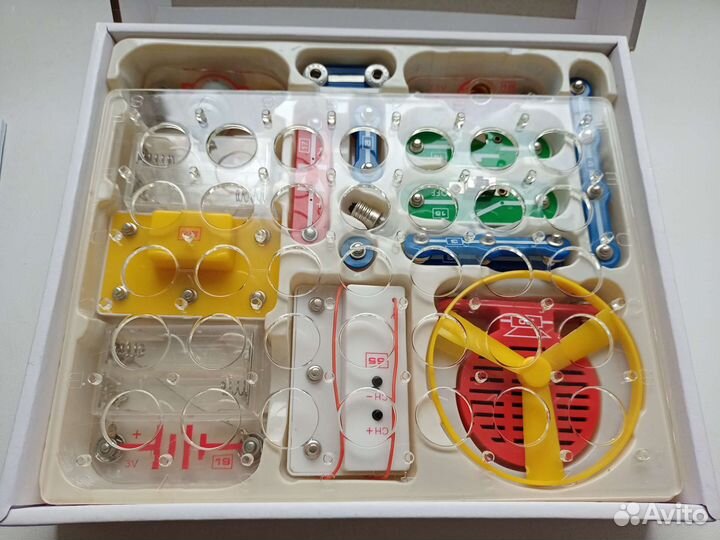 Электронный конструктор 