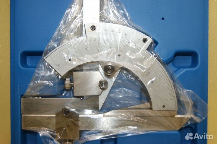 Угломер с нониусом