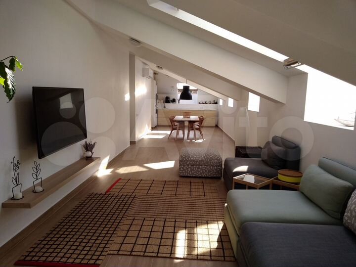 3-к. квартира, 108 м², 4/4 эт.